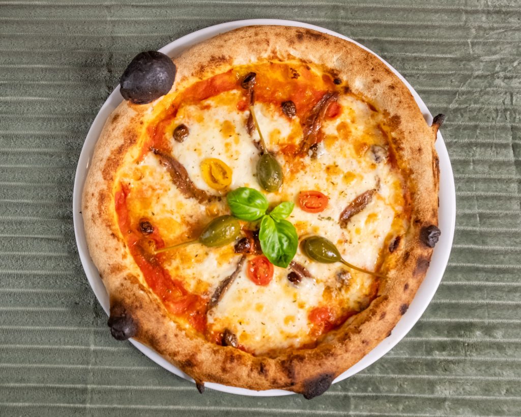 Pizza napolitaine du restaurant vita-trattoria